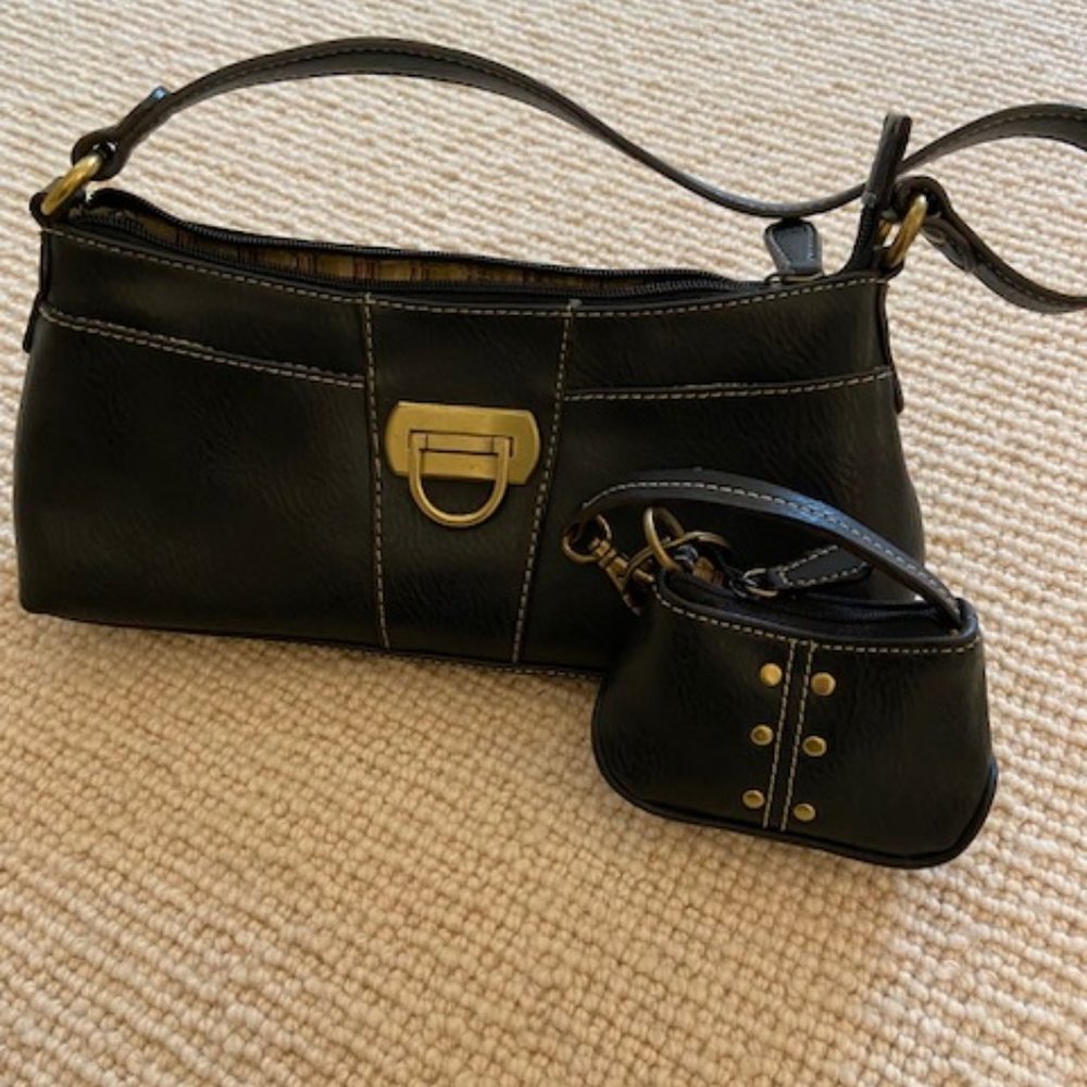 Small black Nine West purse with matching change purse.